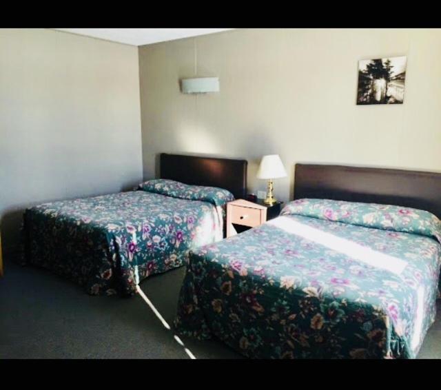 Moose Motel Smooth Rock Falls 외부 사진