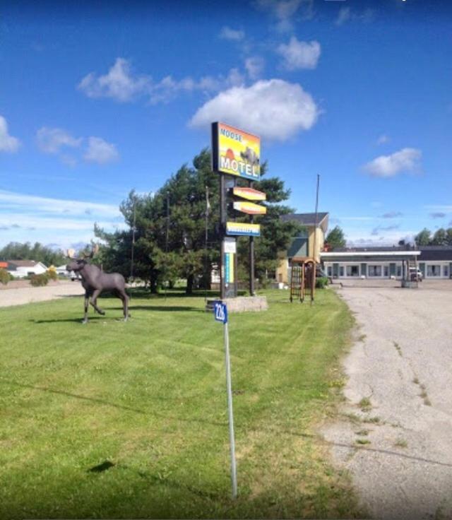 Moose Motel Smooth Rock Falls 외부 사진